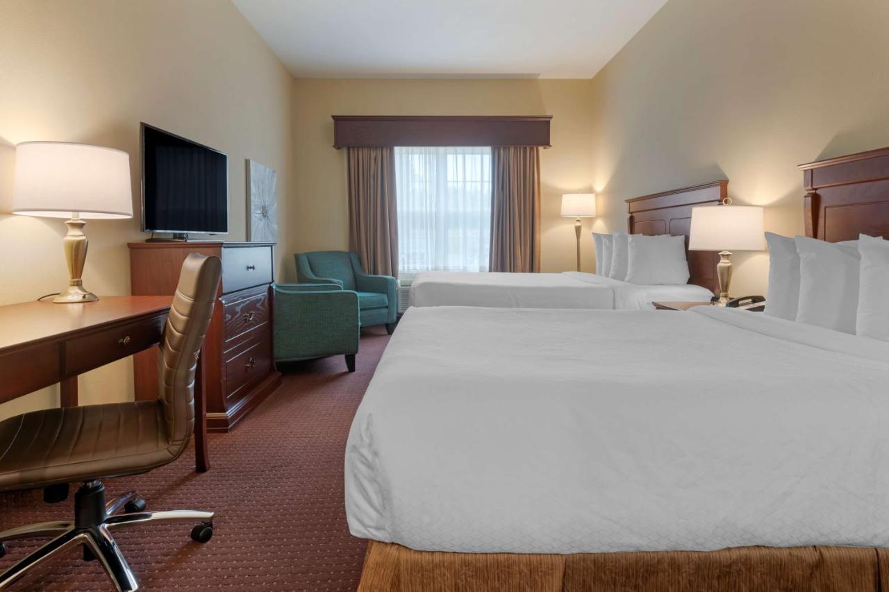 Best Western Plus Fredericton Hotel & Suites Eksteriør billede