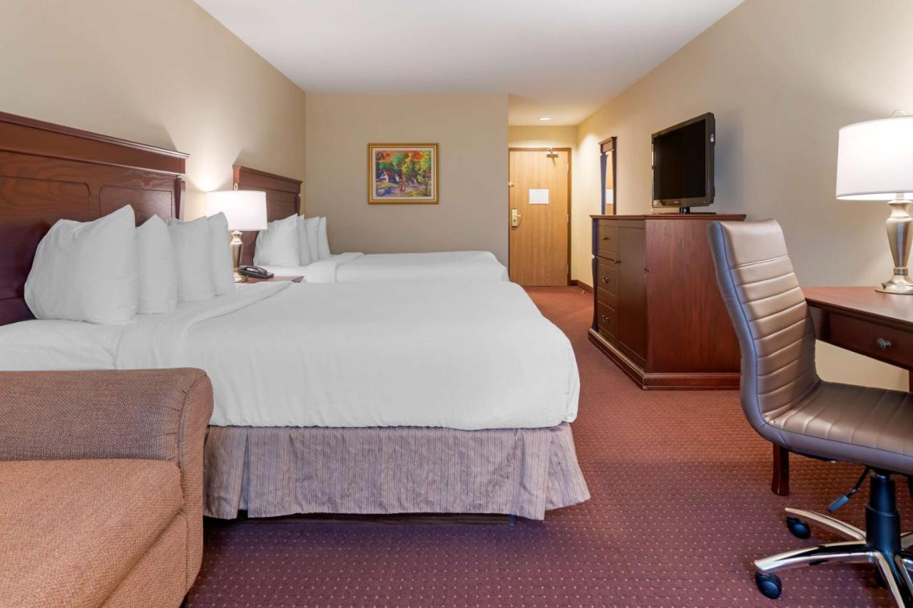Best Western Plus Fredericton Hotel & Suites Eksteriør billede